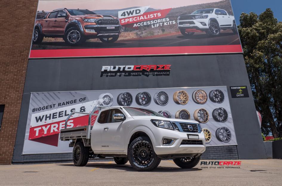 NISSAN NAVARA HOLESHOT XD SATIN BLACK
